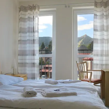 Hotel Petra 3*