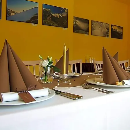 Petra Hotel 3*